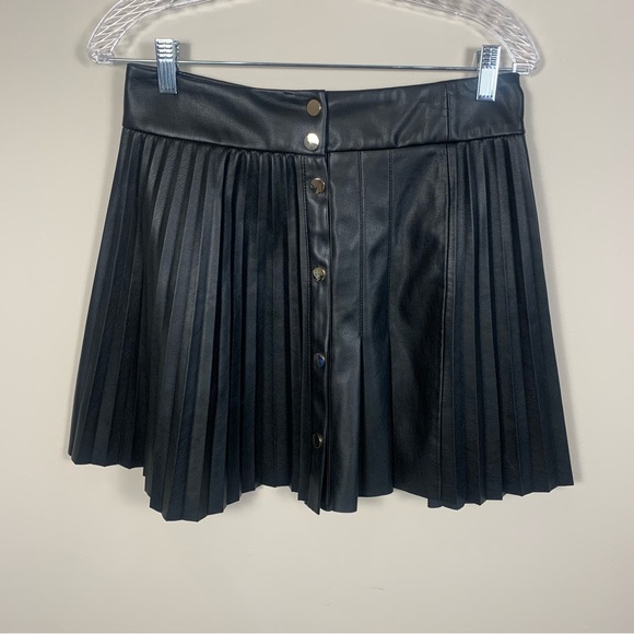 Zara Dresses & Skirts - ZARA Vegan Faux Leather Side Gold Button Pleated Skirt